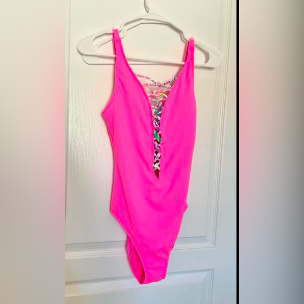 Lilly Pulitzer Size 2 One Piece Swim